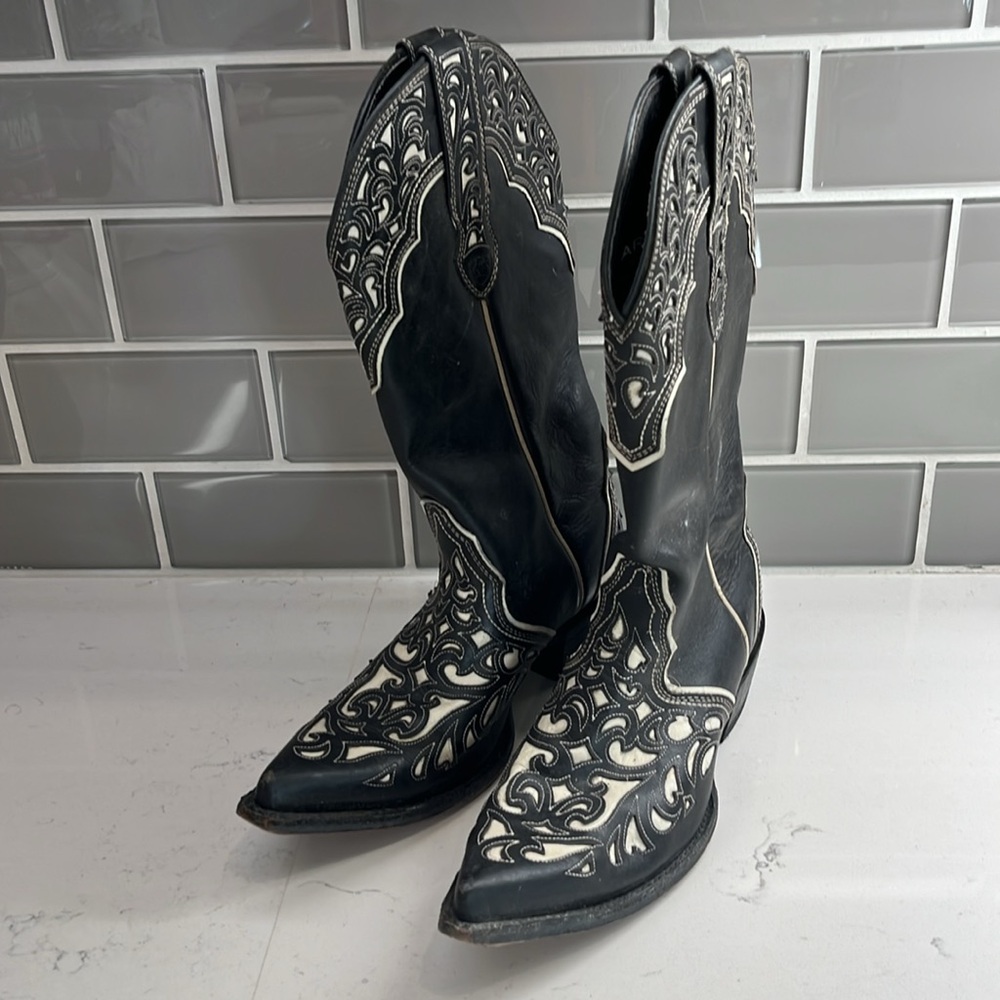 Ariat Women’s Black Western Boot Style 10008747 2530 Size 9.5 B - Picture 3 of 11